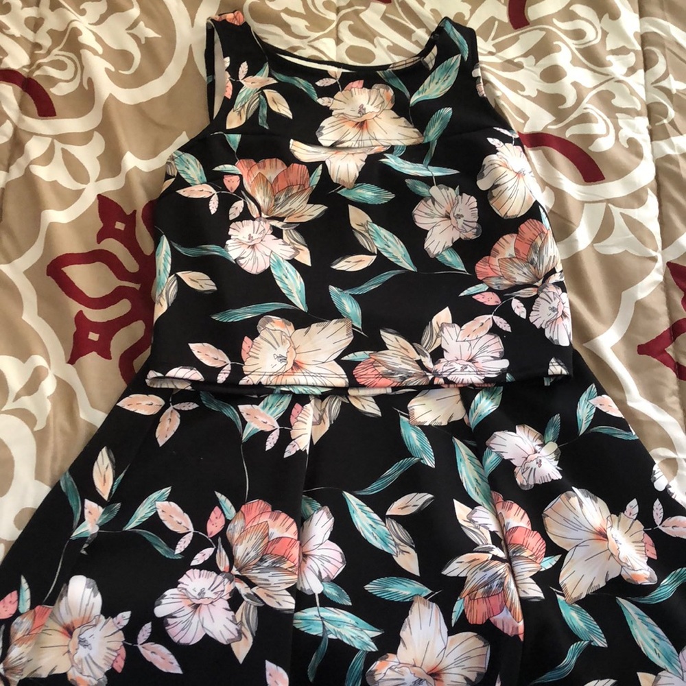 Matching skirt and top set